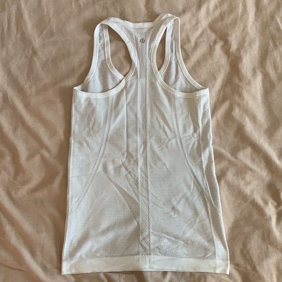 Racer back tank - Picture 3 of 3